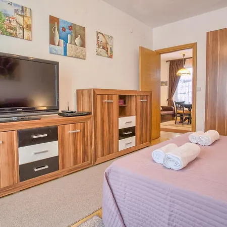 Appartamento Cozy One-bedroom With Nature View By Flat Mаnager Razlog